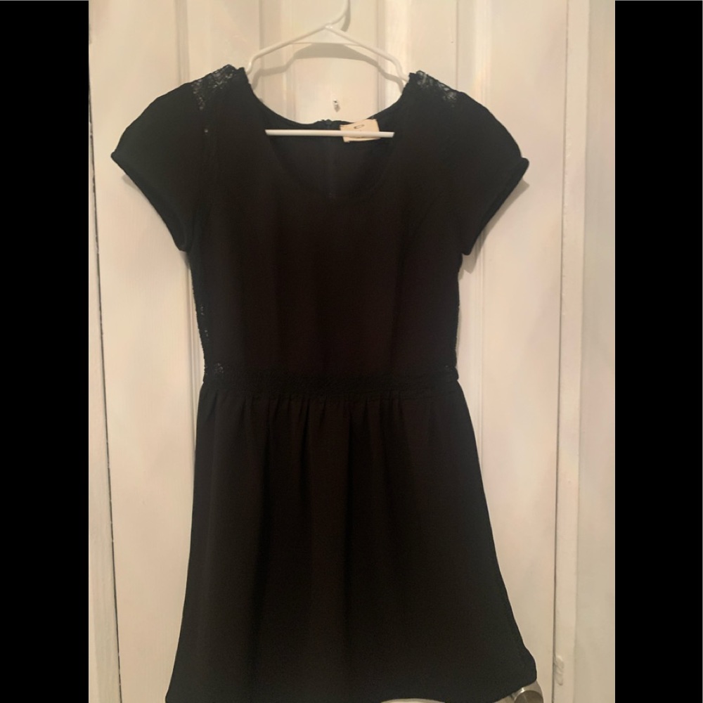 URBAN OUTFITTERS Lace Skater Dress